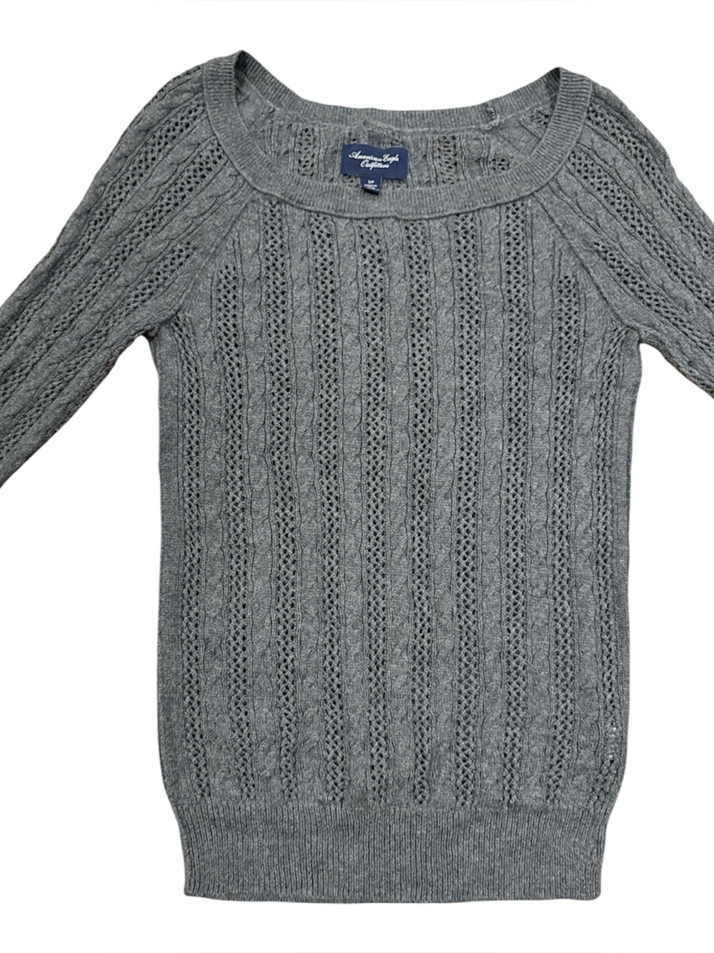 American Eagle Outfitters Gray Cable Knit Sweater
Size Small